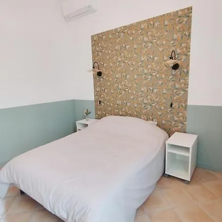 Le Daudet - A 2 Pas Des Arenes Apartament *