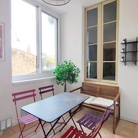 Le Daudet - A 2 Pas Des Arenes Apartament *